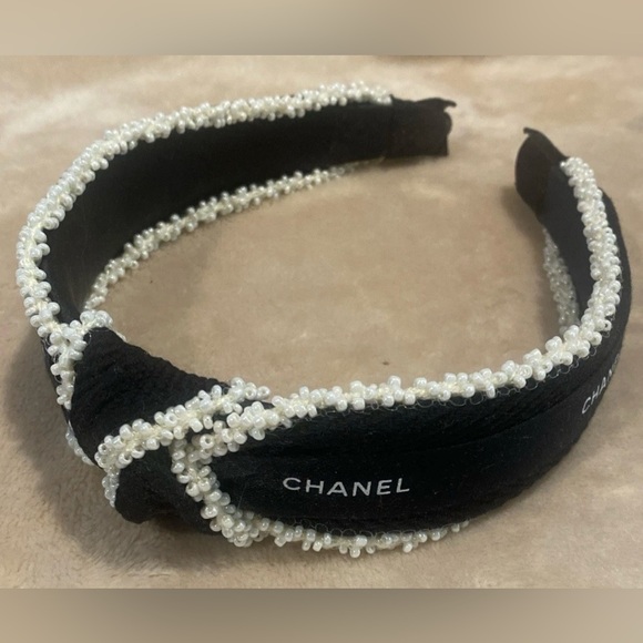 Black and White Pearl Embellished Headband with authentic ribbon - Picture 2 of 2